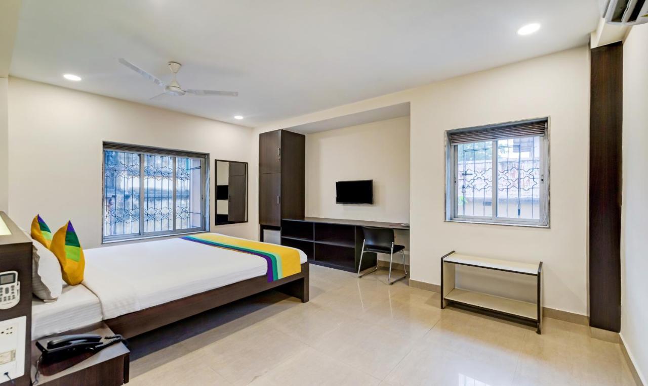 Itsy Hotels Neeranand Plaza Kolkata Exterior photo